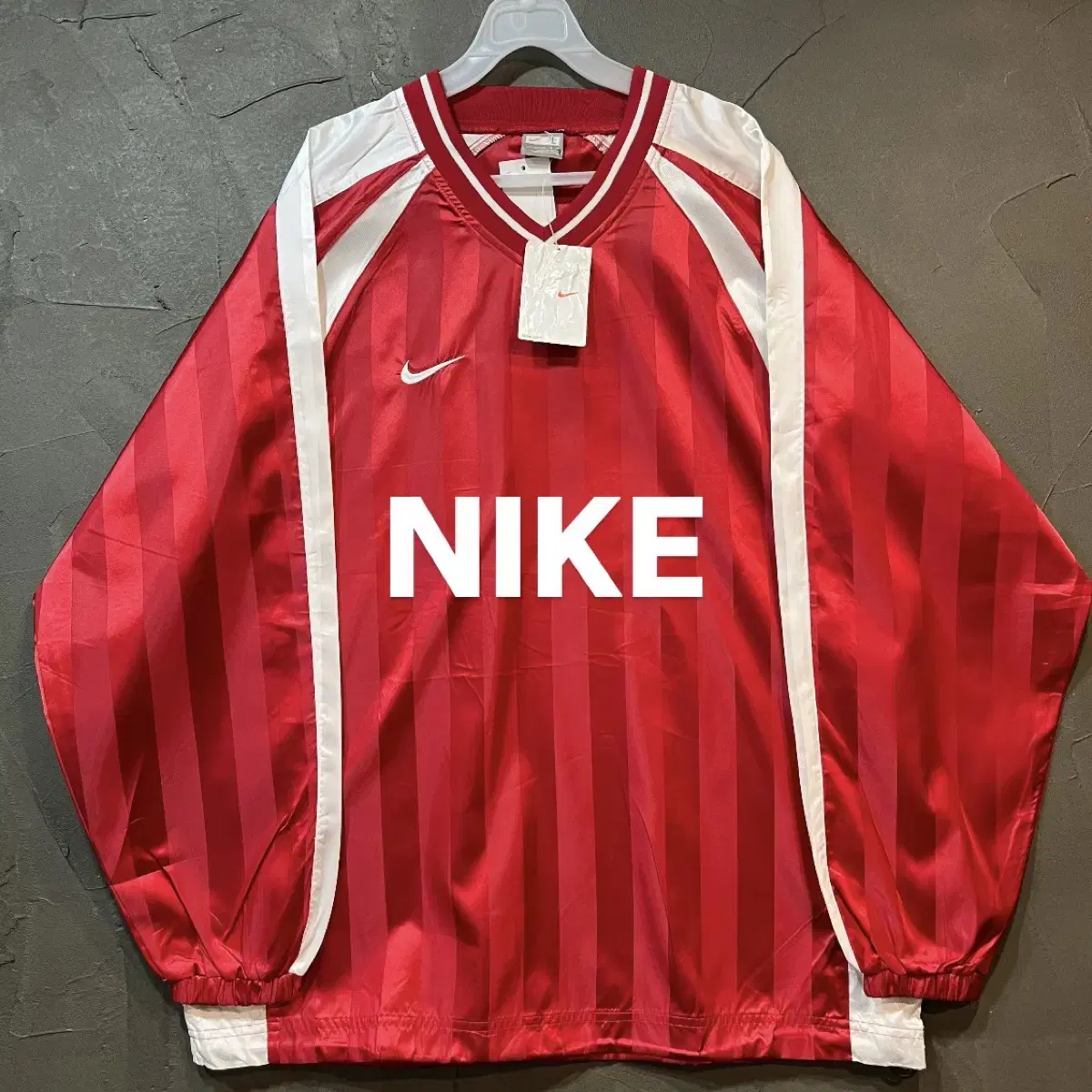 [L] NIKE 나이키 올드스쿨 빅로고 웜업